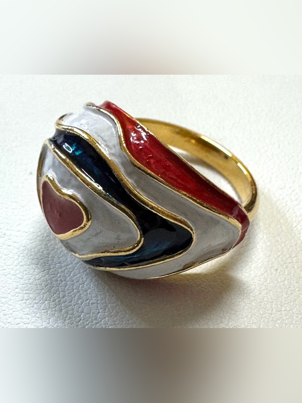 Avon Enamel Dome Statement Ring - size 8.25